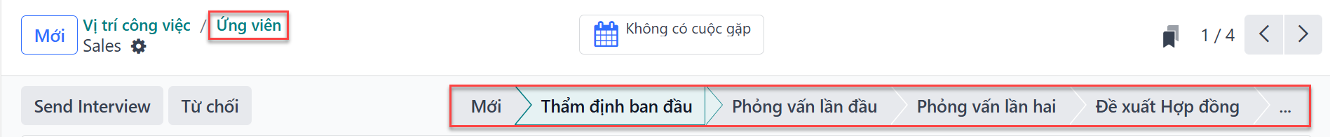 Thay đổi giai đoạn của một ứng viên bằng cách nhấp vào giai đoạn mong muốn ở trên cùng của thẻ ứng viên.